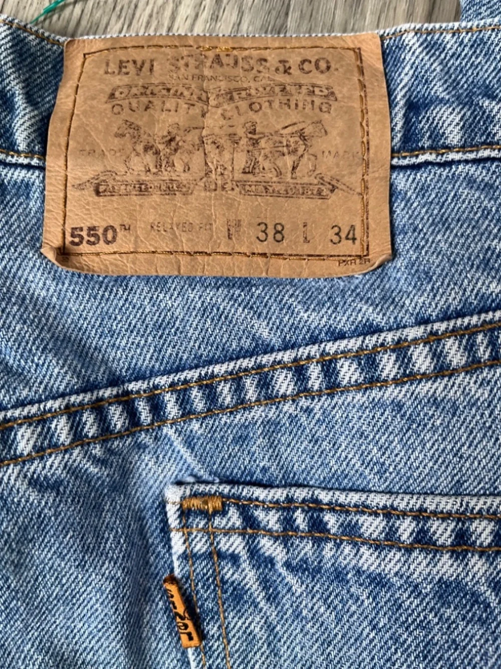 Vintage Levis 550 Jeans Mens 38x34 Orange Tab Made in USA Relaxed fit 90s
